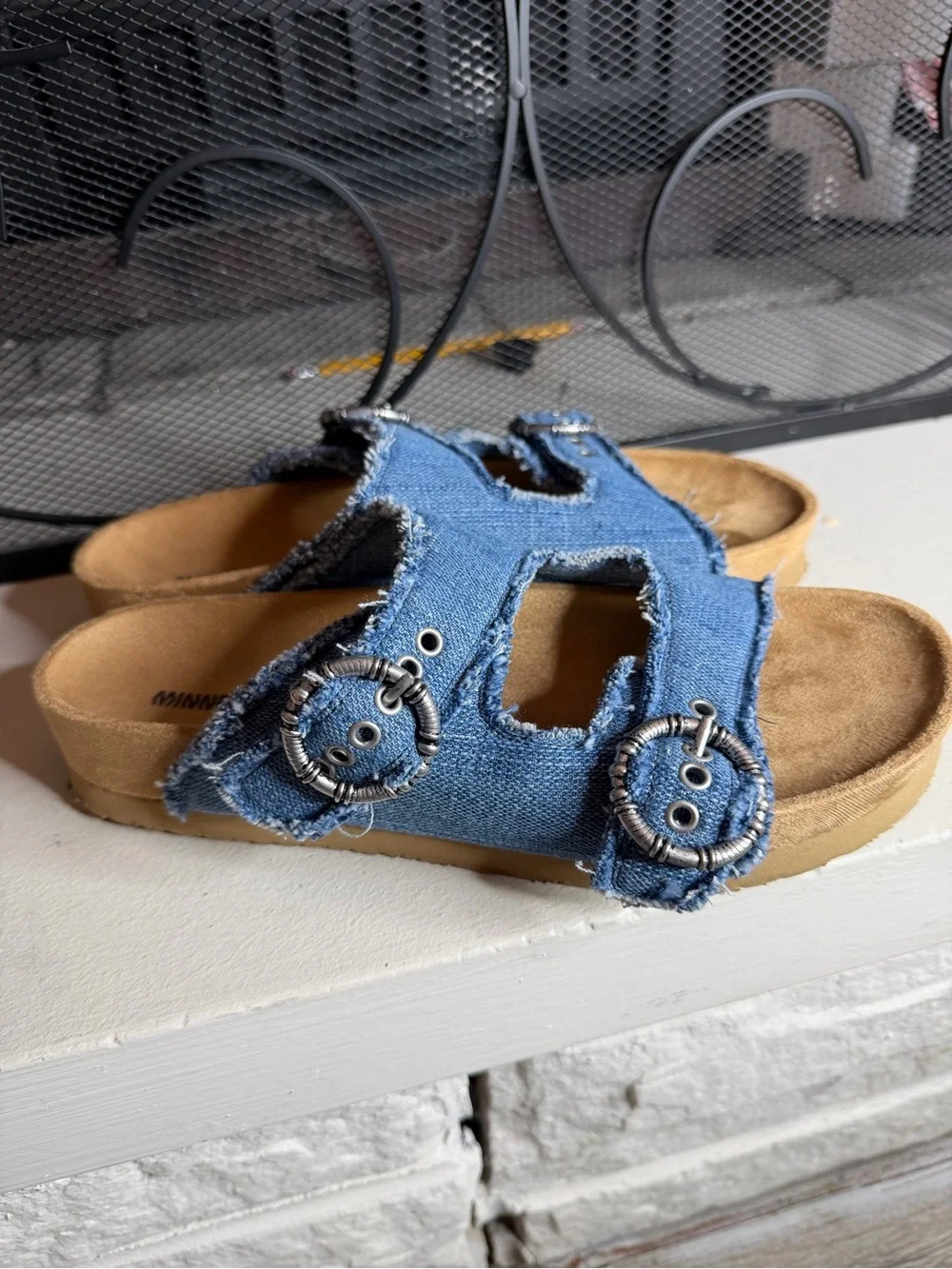 Minnetonka Georgine Buckle Slide Sandals Blue Denim Size 7